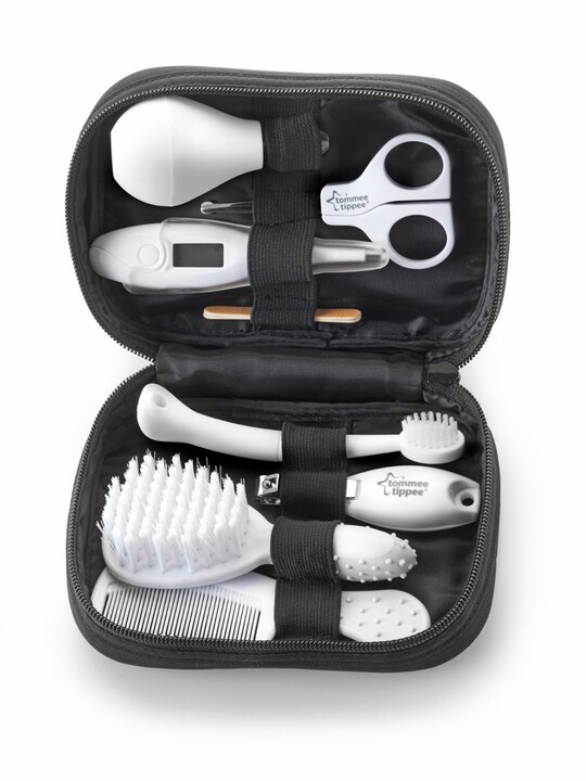 Tommee Tippee Closer to Nature Healthcare and Grooming Kit image number 4